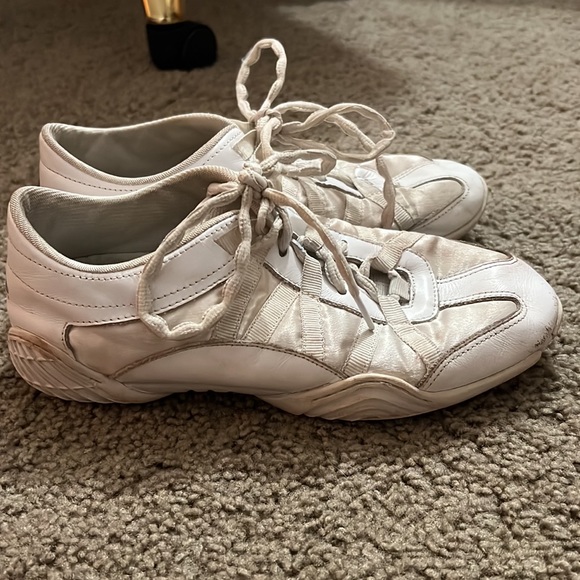 Nfinity Evolution- Cheer shoes - Picture 2 of 3